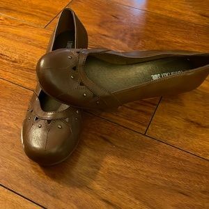 Lower East Side Brown Slip on Shoes. Size 6